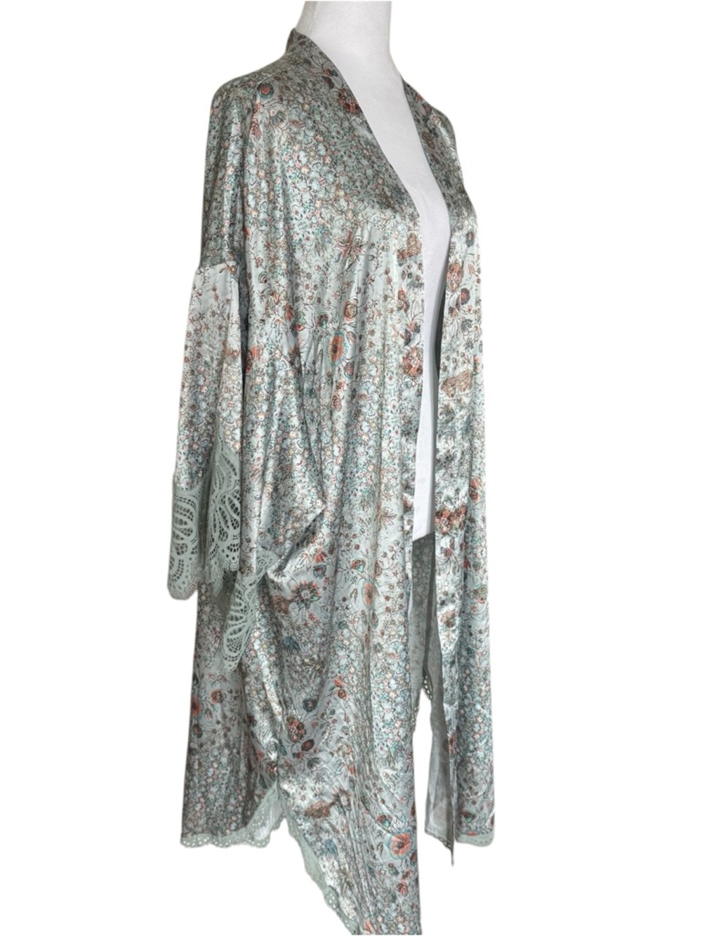 Victoria’s Secret Dream Angels Satin Floral Kimono Robe M/L NWT - Picture 4 of 12